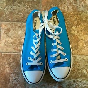 Converse Chuck Taylor All*Stars fits women's 7